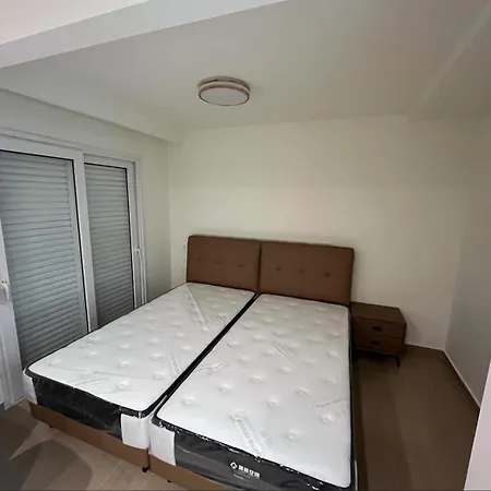 Lin Apartment *